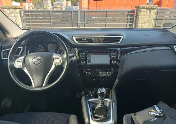 Nissan Qashqai cena 64500 przebieg: 115783, rok produkcji 2016 z Łaszczów małe 781